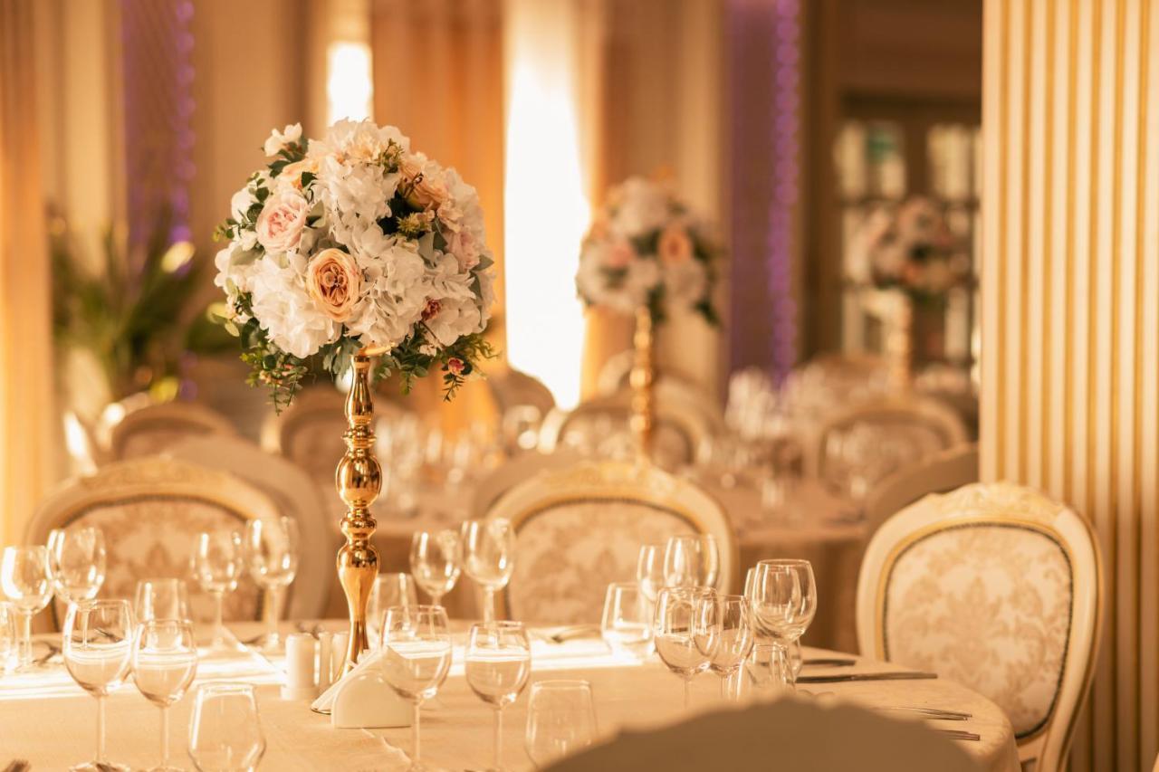 Valea Lupului  Hotel Coral מראה חיצוני תמונה