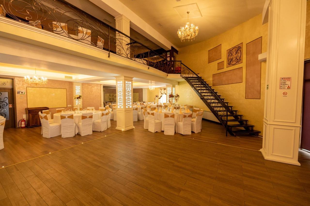 Valea Lupului  Hotel Coral מראה חיצוני תמונה