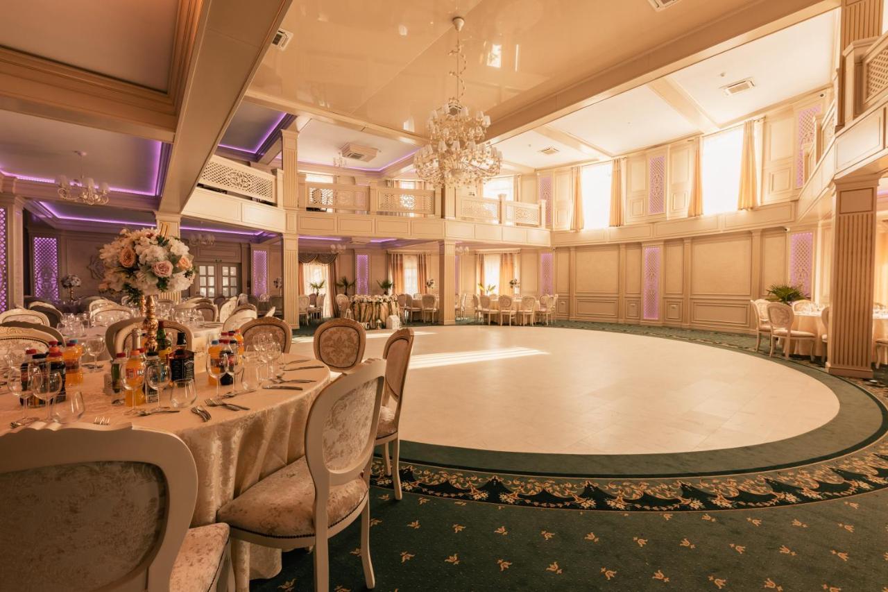Valea Lupului  Hotel Coral מראה חיצוני תמונה