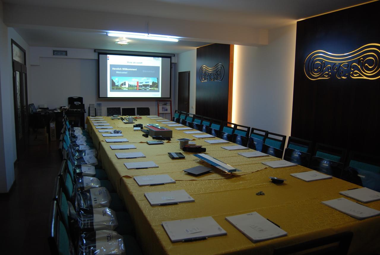 Valea Lupului  Hotel Coral מראה חיצוני תמונה